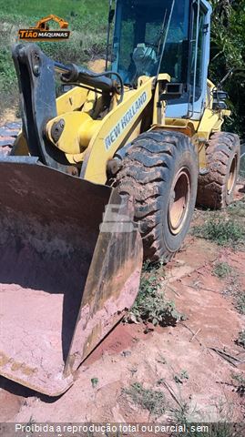 Pá Carregadeira New Holland W130