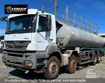Caminhão Mercedes-Benz Axor 4144 K 8x4 2p (diesel