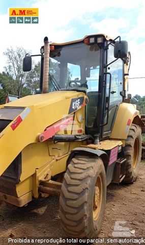 Retro Escavadeira Caterpillar 416F2