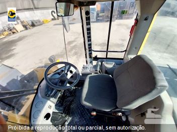 Pá Carregadeira Volvo L60F
