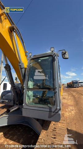 Escavadeira XCMG XE225BR