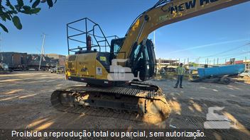 Escavadeira New Holland E145C EVO