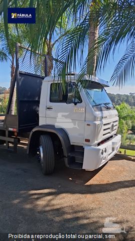 Caminhão Volkswagen 24-220/24-220 Worker T 3-Eixos 2p (Diesel)
