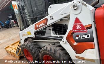 Mini-Carregadeira Bobcat S450