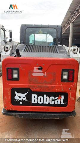 Mini-Carregadeira Bobcat S450