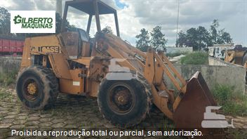 Pá Carregadeira Case W20B