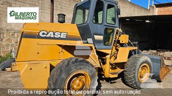 Pá Carregadeira Case W20D