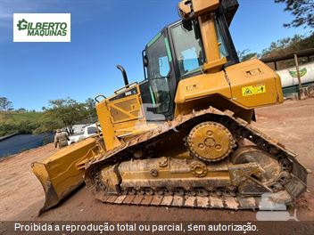 Trator de Esteira Caterpillar D6N