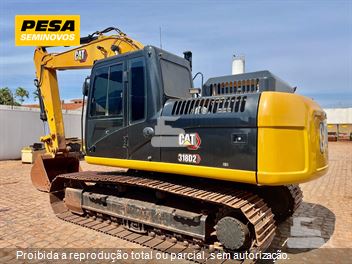 Escavadeira Caterpillar 318D2L