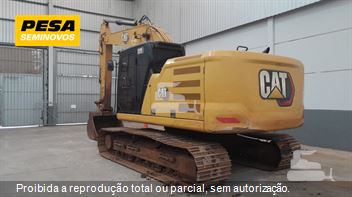 Escavadeira Caterpillar 320