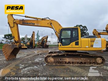 Escavadeira Komatsu PC240