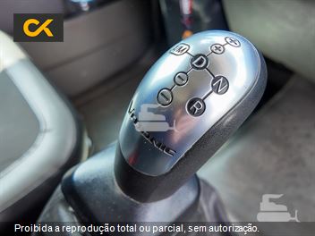 Caminhão Volkswagen 25-420 Constellation 6x2 2p (Diesel)(E5)