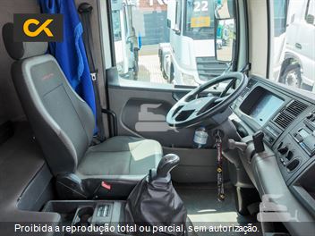 Caminhão Volkswagen 25-420 Constellation 6x2 2p (Diesel)(E5)