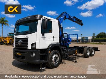 Caminhão Volkswagen 33-460 Constellation 6x4 2p (diesel)(E5)