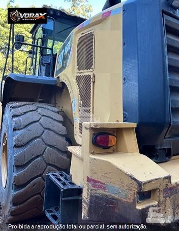 Pá Carregadeira Caterpillar 966L