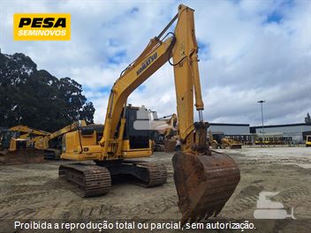 Escavadeira Komatsu PC130
