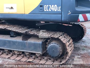 Escavadeira Volvo EC240BLC