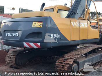 Escavadeira Volvo EC240BLC