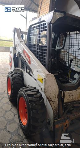 Mini-Carregadeira Bobcat S530
