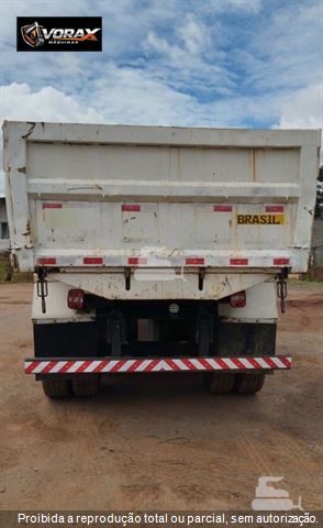 Caminhão Volkswagen 24-220/24-220 Worker T 3-Eixos 2p (Diesel)