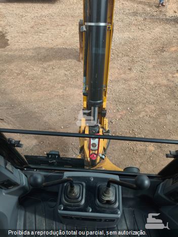 Retro Escavadeira Caterpillar 416E