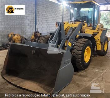 Pá Carregadeira Volvo L60F