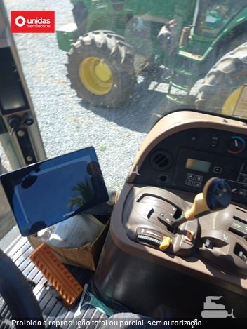 Trator Agrícola John Deere 7230J