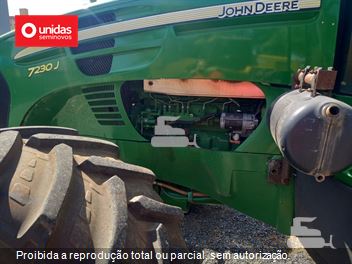 Trator Agrícola John Deere 7230J