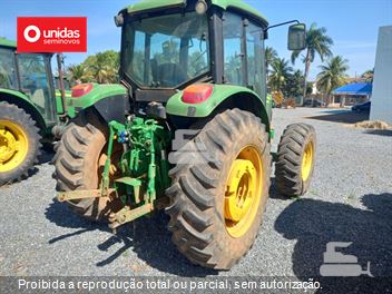 Trator Agrícola John Deere 6100J