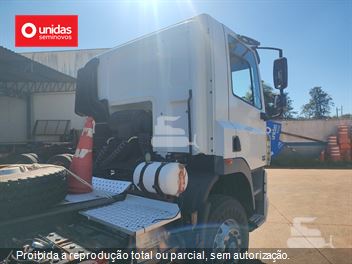 Caminhão DAF CF 85 FT 360 4x2 (Diesel)(E5)