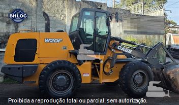 Pá Carregadeira Case W20F