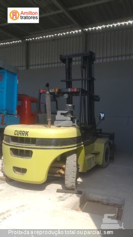 Empilhadeira Clark CMP75