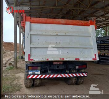 Caminhão Iveco Trakker 420 6x4 2p (diesel)