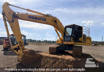 Escavadeira Komatsu PC210