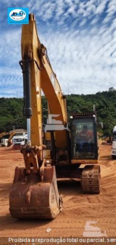 Escavadeira Caterpillar 320GC