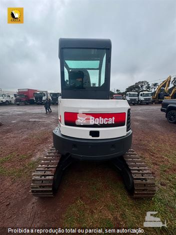 Mini-Escavadeira Bobcat E35