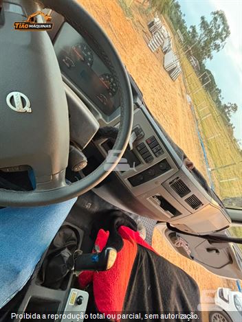 Caminhão Volvo VM 270 6x4 2p (Diesel) (E5)