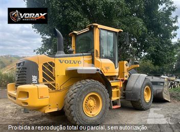 Pá Carregadeira Volvo L90F
