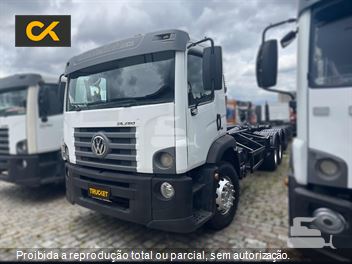 Caminhão Volkswagen 24-280 E Constellation 6x2 2p (Diesel)(E5)