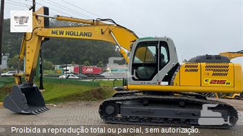 Escavadeira New Holland E215 B