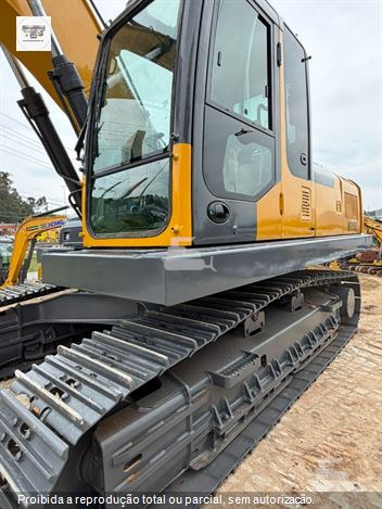Escavadeira XCMG XE215BR