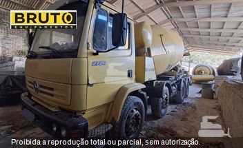 Caminhão Mercedes-Benz 2726 6x4 2p (diesel)