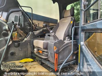 Escavadeira Hyundai R140LC-9
