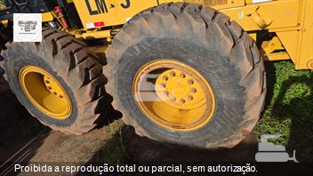 Motoniveladora Caterpillar 140K
