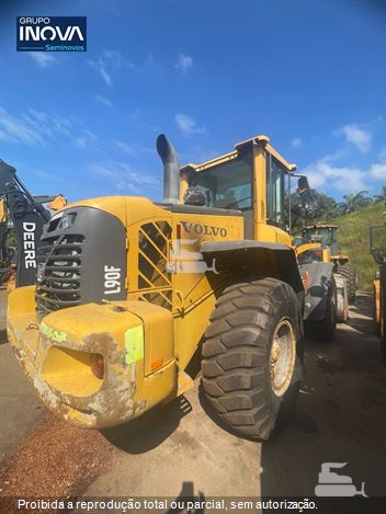 Pá Carregadeira Volvo L90F