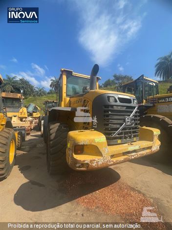 Pá Carregadeira Volvo L90F