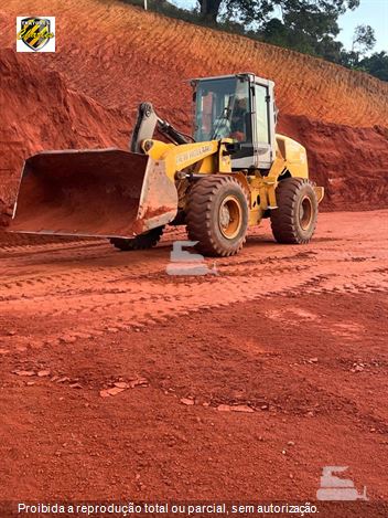 Pá Carregadeira New Holland W130