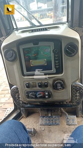 Trator de Esteira Caterpillar D6N XL