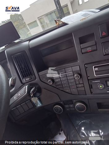 Caminhão Volvo FMX 460 6x4 2p (Diesel) (E5)