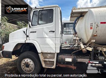 Caminhão Mercedes-Benz L-2635 3-Eixos 2p (diesel)